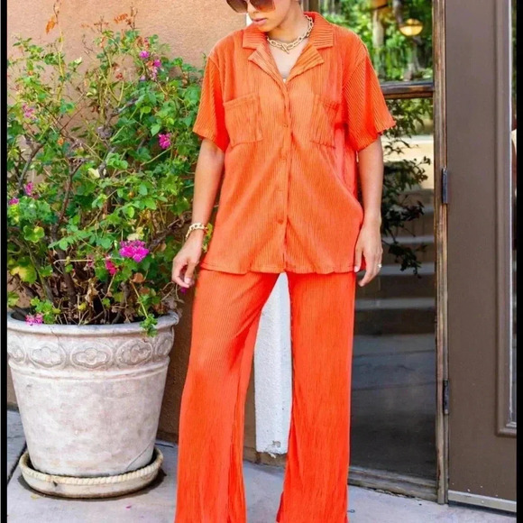 Vava Voom Pleated Plisse Pant Set - Picture 11 of 11